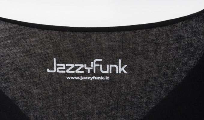 http://www.jazzyfunk.it/wp-content/uploads/2015/10/Dettaglio-Classic-Black.jpg